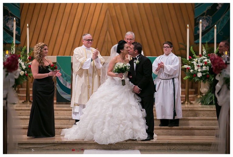 shadow lakes country club wedding pittsburgh wedding photographer aliquippa pa st titus wedding ceremony photos (34)