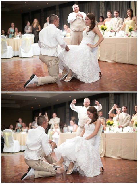 Pittsburgh Wedding Photographer - Doubletree Wedding Moon Township - Spring wedding in Pittsburgh (45)
