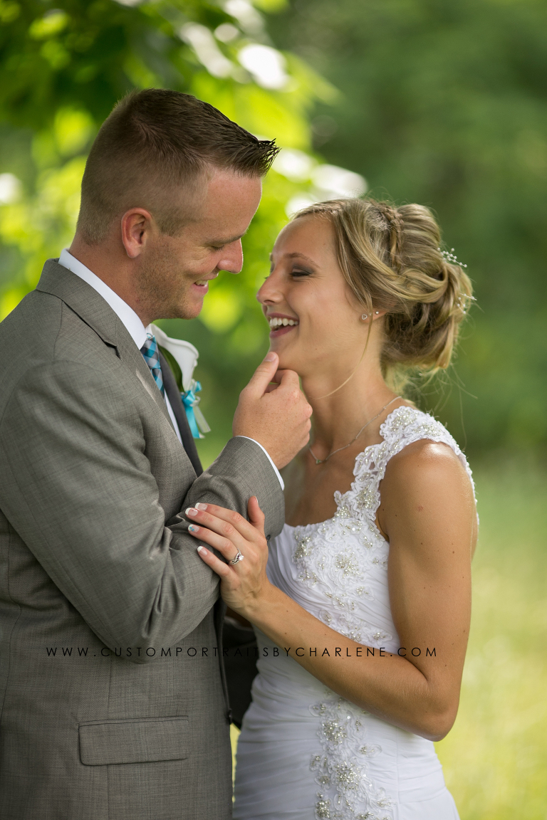 p the atrium butler wedding photographer - pittsburgh wedding photography - wedding pose ideas photography portraits