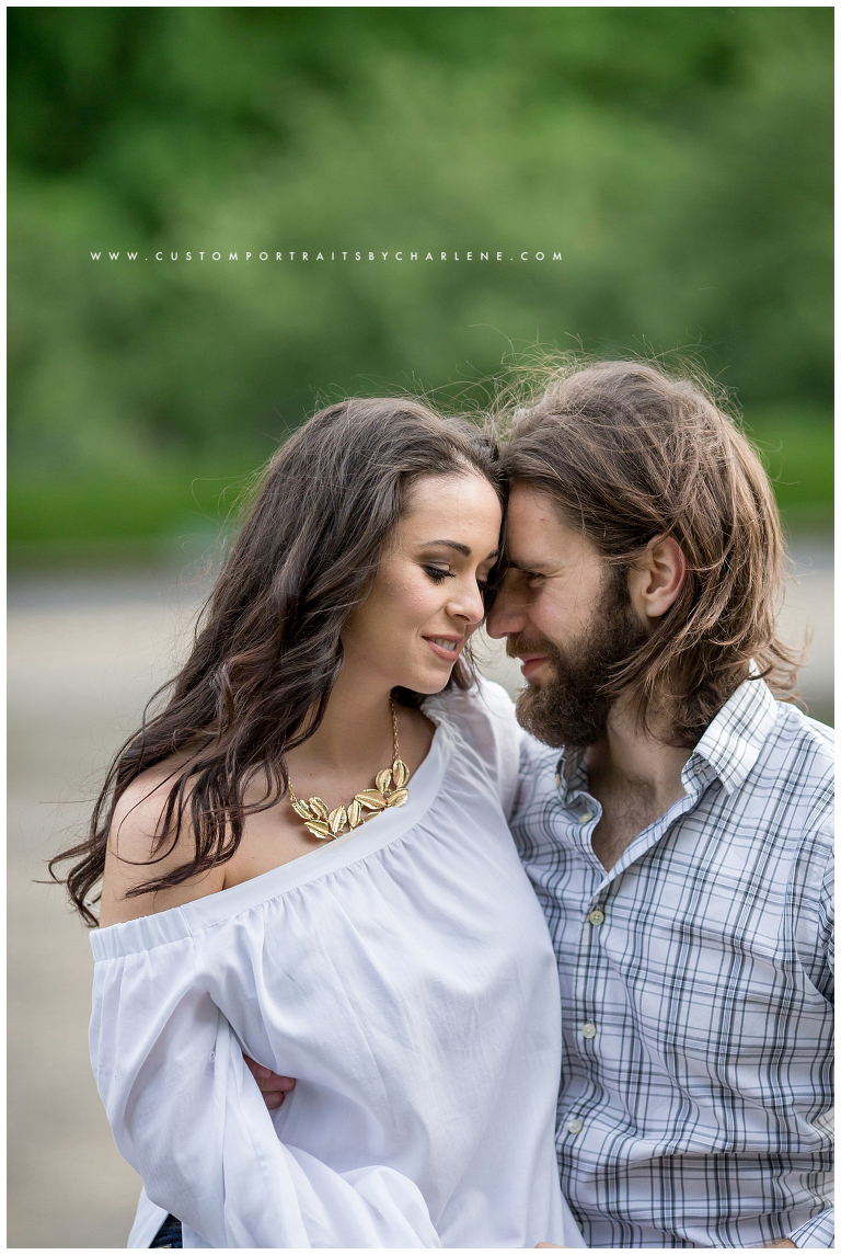 allegheny commons park engagement session - pittsburgh wedding photographer - engagement photos pose ideas - rural engaged pgh6