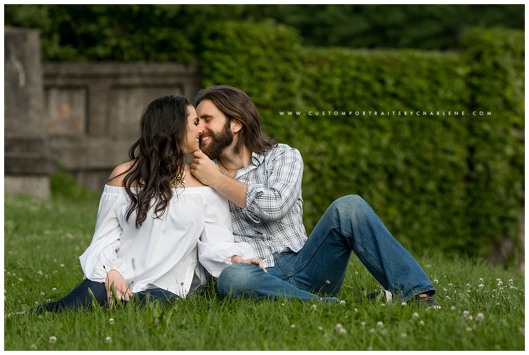 allegheny commons park engagement session - pittsburgh wedding photographer - engagement photos pose ideas - rural engaged pgh9