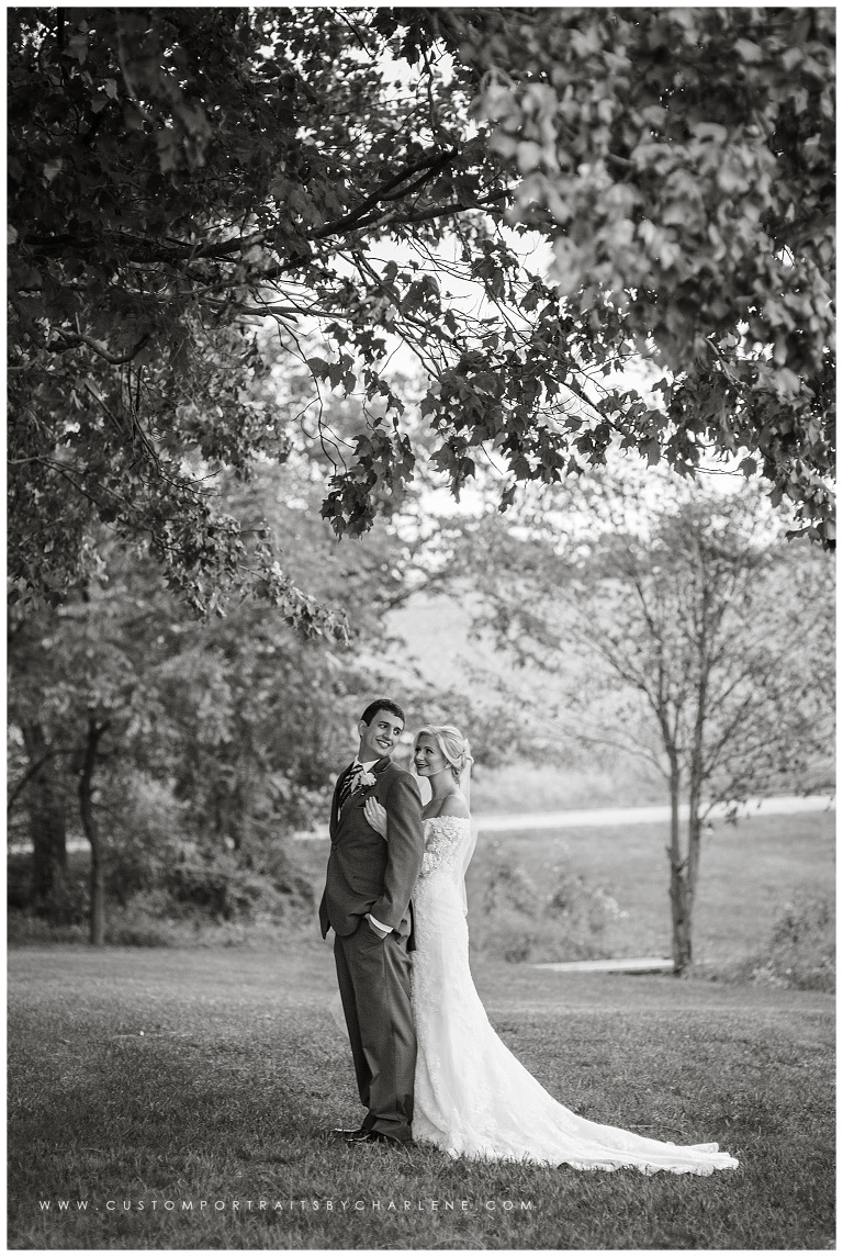 lingrow-farm-wedding-photographer-pittsburgh-ceremony-reception-farm-barn-rustic-wedding-photography16